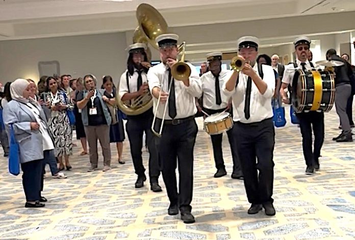 IMG_5320-band TLCband