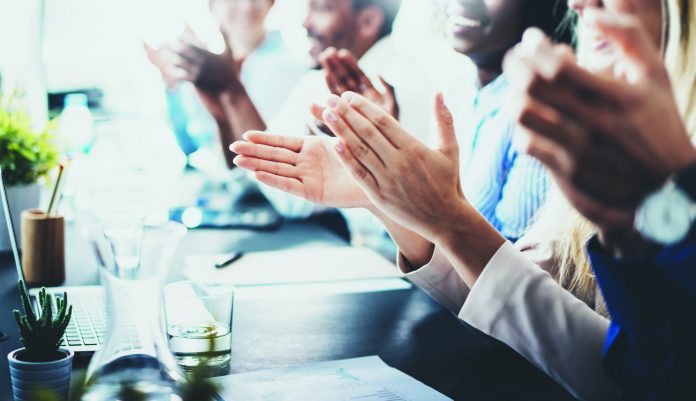 Close,Up,View,Of,Business,Seminar,Listeners,Clapping,Hands.,Professional Clappinghands